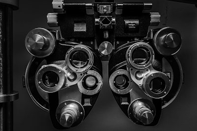 Fotografie ilustrativă generică pentru Cazare lângă West Eye Hospital București: ghid pentru consultații oftalmologice, nu imagine oficială a locului